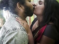 Saree Romance Part 1 Lengthy Lip Lock, Vaishnavy And Sharun Raj Hot Saree Lengthy Lip Lock Romance, Mallu Duo Hot Smooch Romance