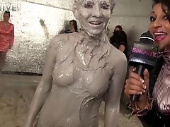 Dirty Catfight In A Mud Pit With Horny Glamour Gals. Hd Movie